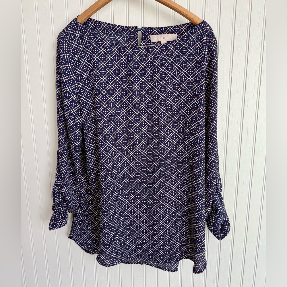 LOFT Blue and Pink Diamond-Grid Long Sleeve Blouse Size M